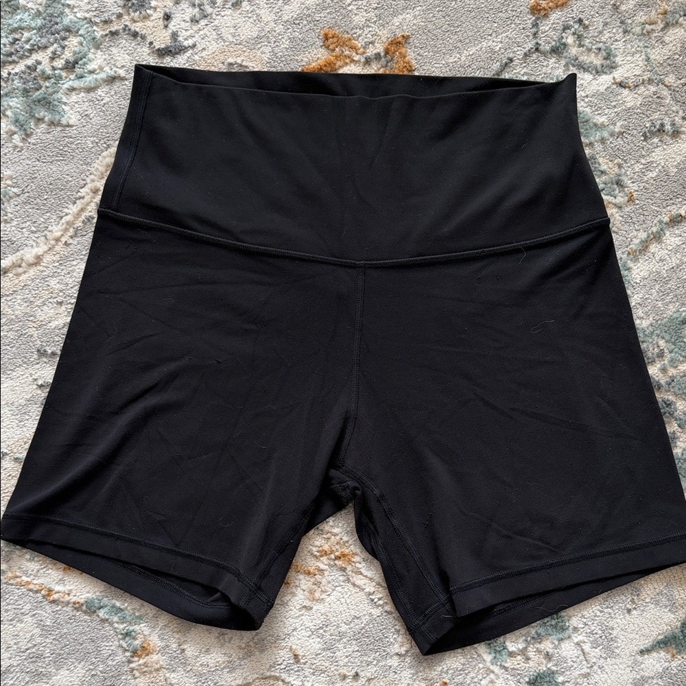 lululemon athletica Black High-Rise Bike Shorts — Classic Waistband